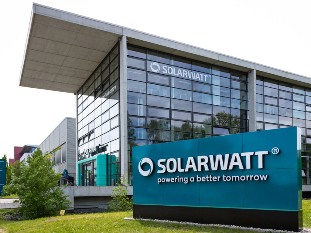 Solarwatt realiseert grootste productielijn voor glas-glas zonnepanelen in Europa